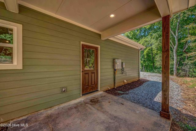 90 Paisley Pass, Hayesville, NC 28904