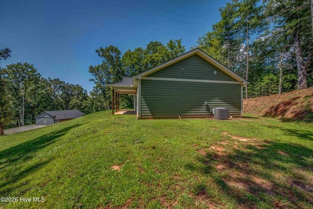 90 Paisley Pass, Hayesville, NC 28904