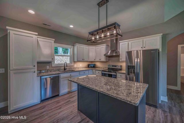 90 Paisley Pass, Hayesville, NC 28904
