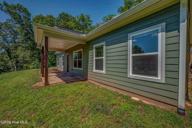 90 Paisley Pass, Hayesville, NC 28904