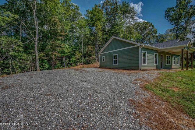 90 Paisley Pass, Hayesville, NC 28904
