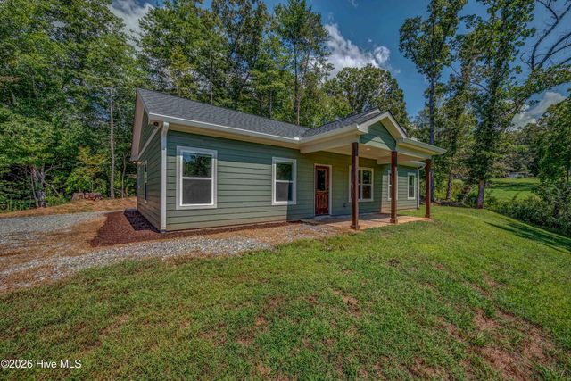 90 Paisley Pass, Hayesville, NC 28904