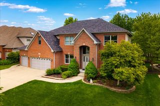 3332 FARMGATE Drive, Naperville, IL 60564