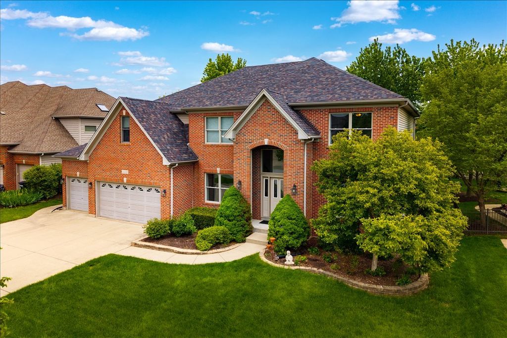 3332 FARMGATE Drive, Naperville, IL 60564