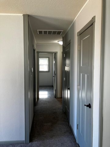 2609 S Elizabeth Ave, Wichita, KS 67217