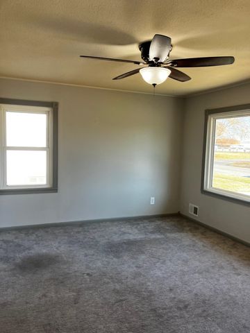 2609 S Elizabeth Ave, Wichita, KS 67217