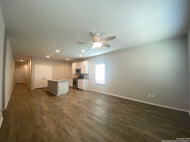 621 JENNIFER CV, New Braunfels, TX 78130