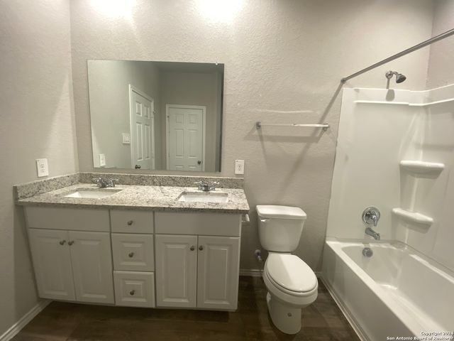 621 JENNIFER CV, New Braunfels, TX 78130
