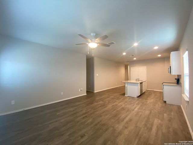 621 JENNIFER CV, New Braunfels, TX 78130