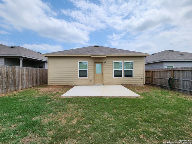 621 JENNIFER CV, New Braunfels, TX 78130