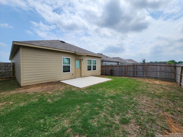 621 JENNIFER CV, New Braunfels, TX 78130