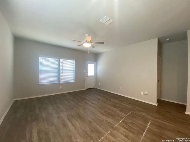 621 JENNIFER CV, New Braunfels, TX 78130