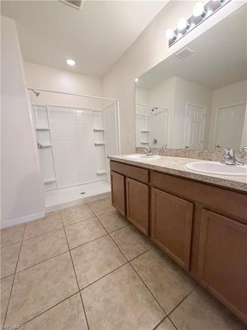 1633 SW 12th TER, Cape Coral, FL 33991