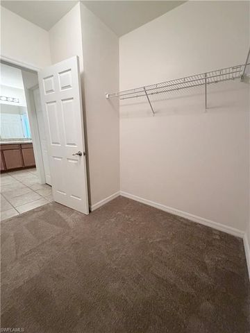 1633 SW 12th TER, Cape Coral, FL 33991