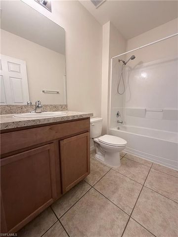 1633 SW 12th TER, Cape Coral, FL 33991