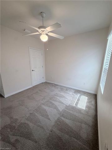 1633 SW 12th TER, Cape Coral, FL 33991