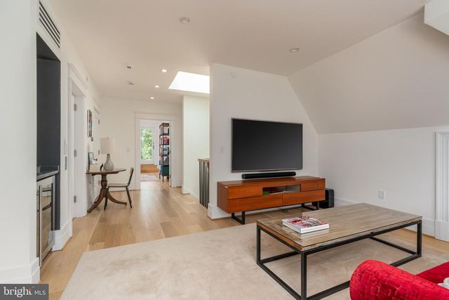 99 OBSERVATORY CIR NW, Washington, DC 20008