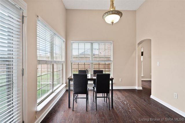 4229 Silver Glade Trail, Sellersburg, IN 47172