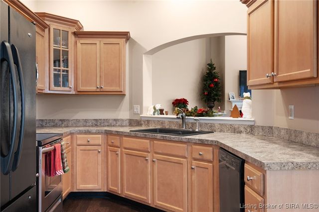 4229 Silver Glade Trail, Sellersburg, IN 47172