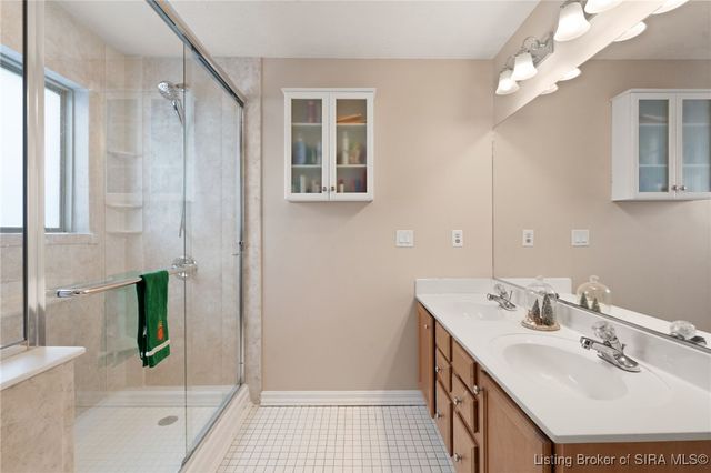 4229 Silver Glade Trail, Sellersburg, IN 47172