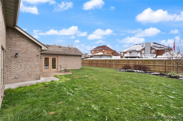 4229 Silver Glade Trail, Sellersburg, IN 47172