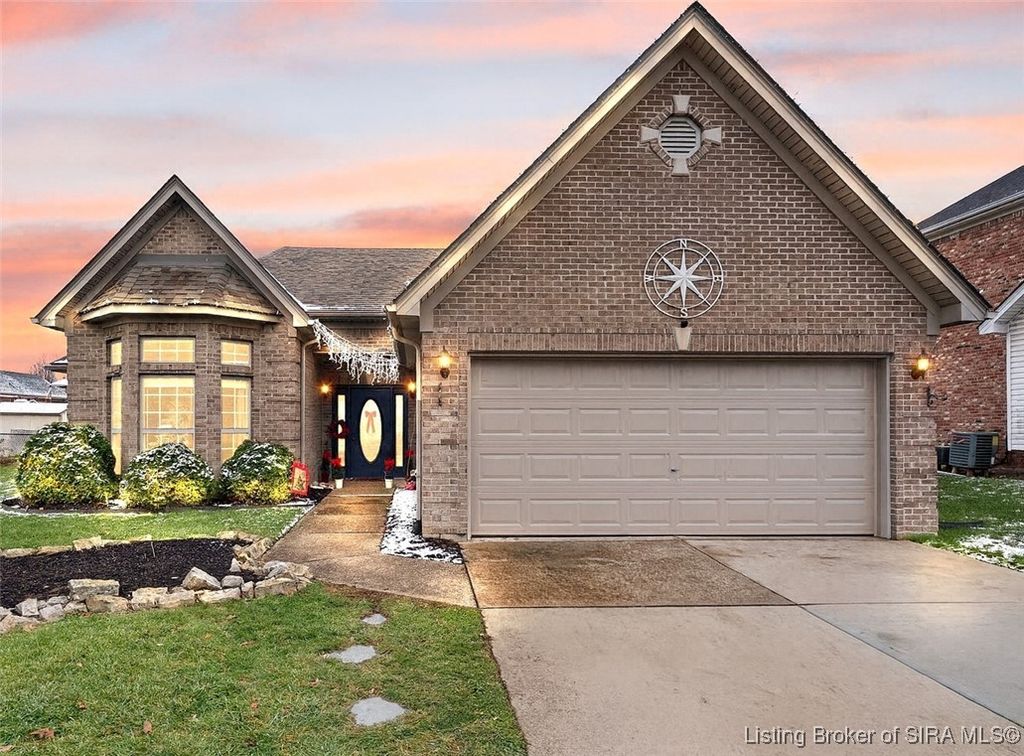 4229 Silver Glade Trail, Sellersburg, IN 47172