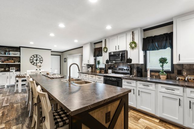 2009 New Cummer Road, West Liberty, KY 41472