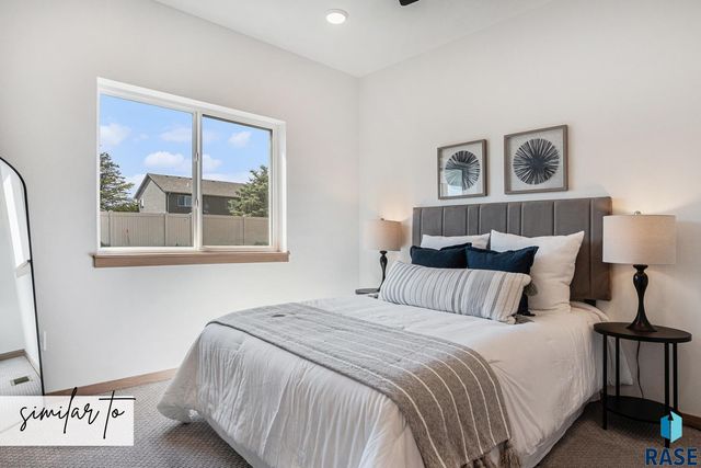 9105 W Counsel St, Sioux Falls, SD 57106