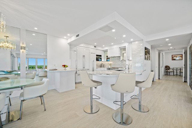 701 E Camino Real 10j, Boca Raton, FL 33432
