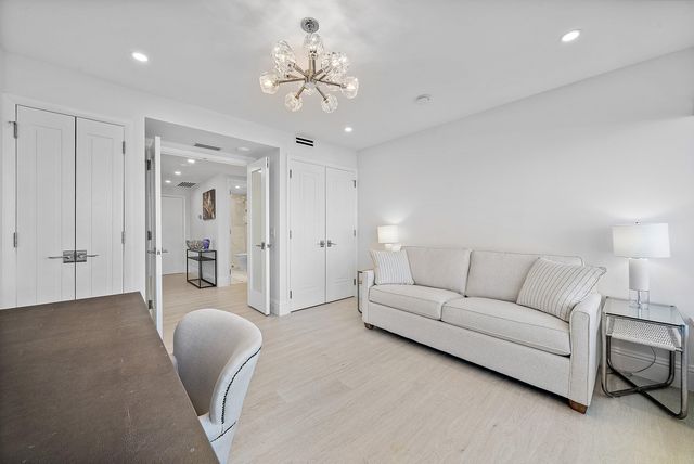 701 E Camino Real 10j, Boca Raton, FL 33432