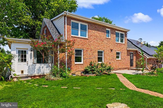 2105 SHAWN DR, Middletown, VA 22645