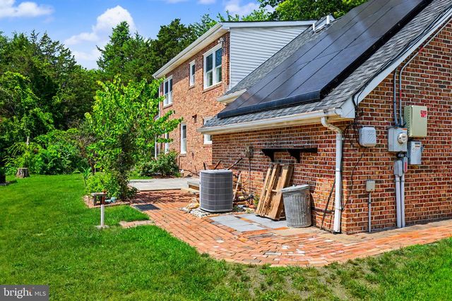 2105 SHAWN DR, Middletown, VA 22645
