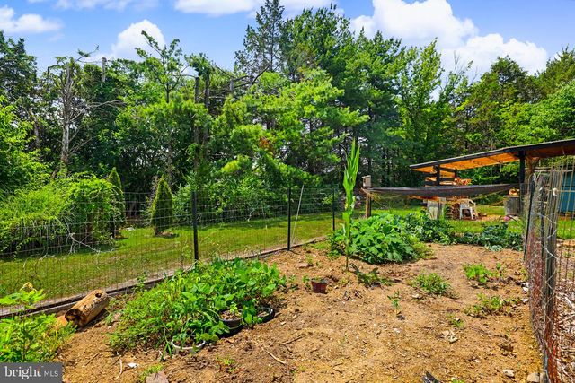 2105 SHAWN DR, Middletown, VA 22645