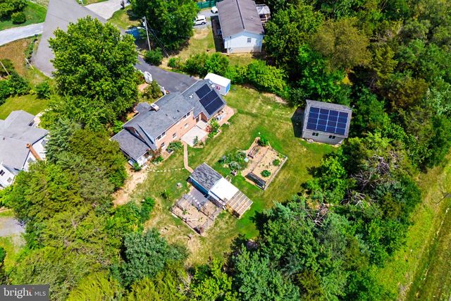 2105 SHAWN DR, Middletown, VA 22645