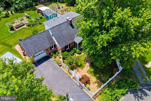 2105 SHAWN DR, Middletown, VA 22645