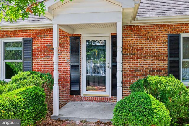 2105 SHAWN DR, Middletown, VA 22645
