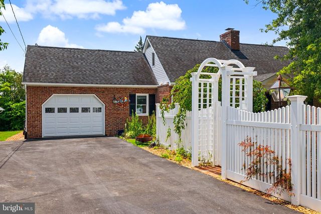2105 SHAWN DR, Middletown, VA 22645