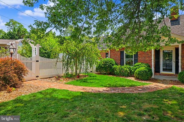 2105 SHAWN DR, Middletown, VA 22645