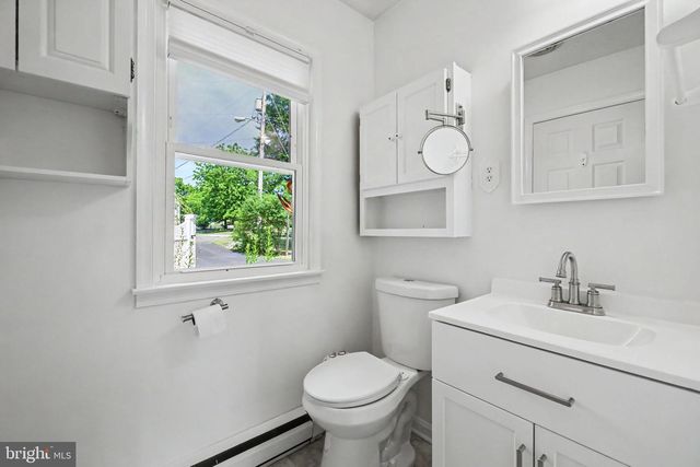 2105 SHAWN DR, Middletown, VA 22645