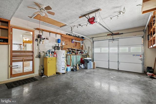2105 SHAWN DR, Middletown, VA 22645