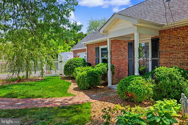 2105 SHAWN DR, Middletown, VA 22645
