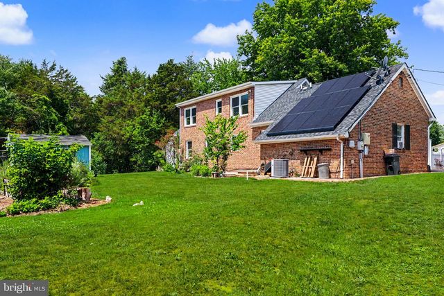 2105 SHAWN DR, Middletown, VA 22645