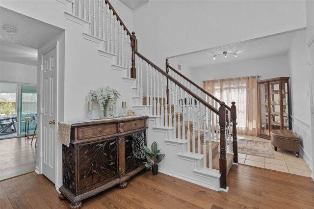 718 Castlewood Drive, Garland, TX 75040