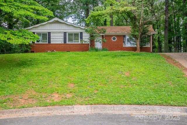 1401 Hillwood Court, Charlotte, NC 28210