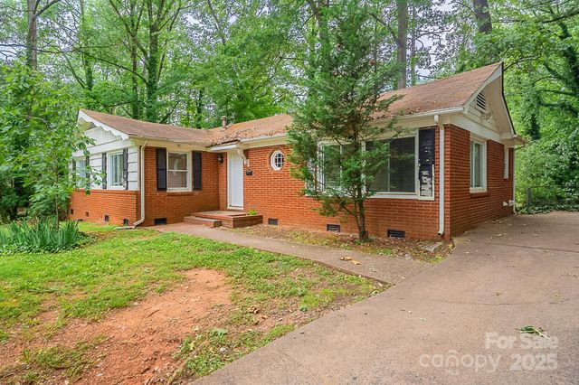 1401 Hillwood Court, Charlotte, NC 28210