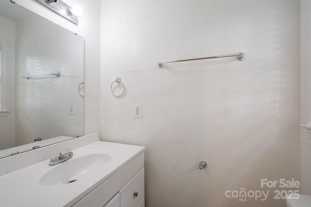 1401 Hillwood Court, Charlotte, NC 28210