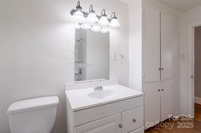 1401 Hillwood Court, Charlotte, NC 28210