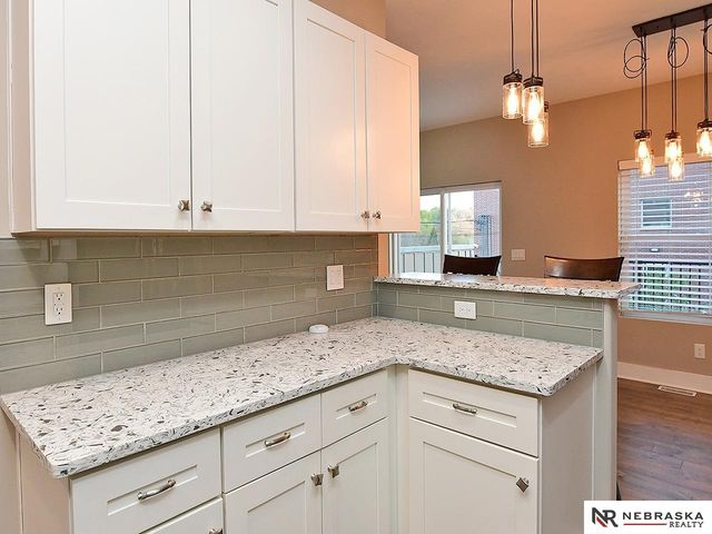 3320 Davenport Street, Omaha, NE 68131