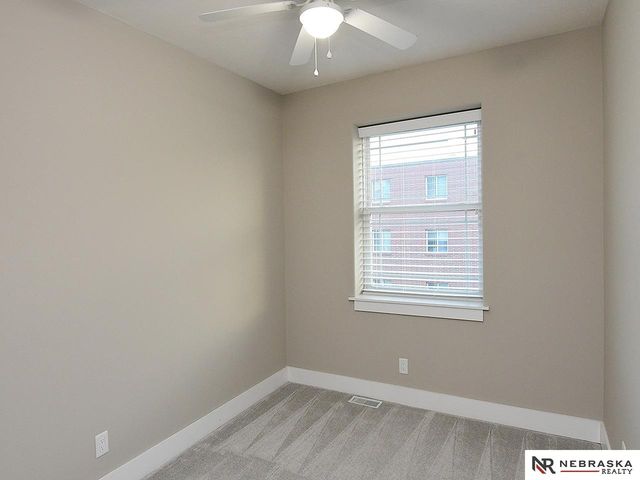 3320 Davenport Street, Omaha, NE 68131