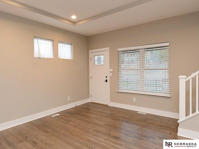 3320 Davenport Street, Omaha, NE 68131